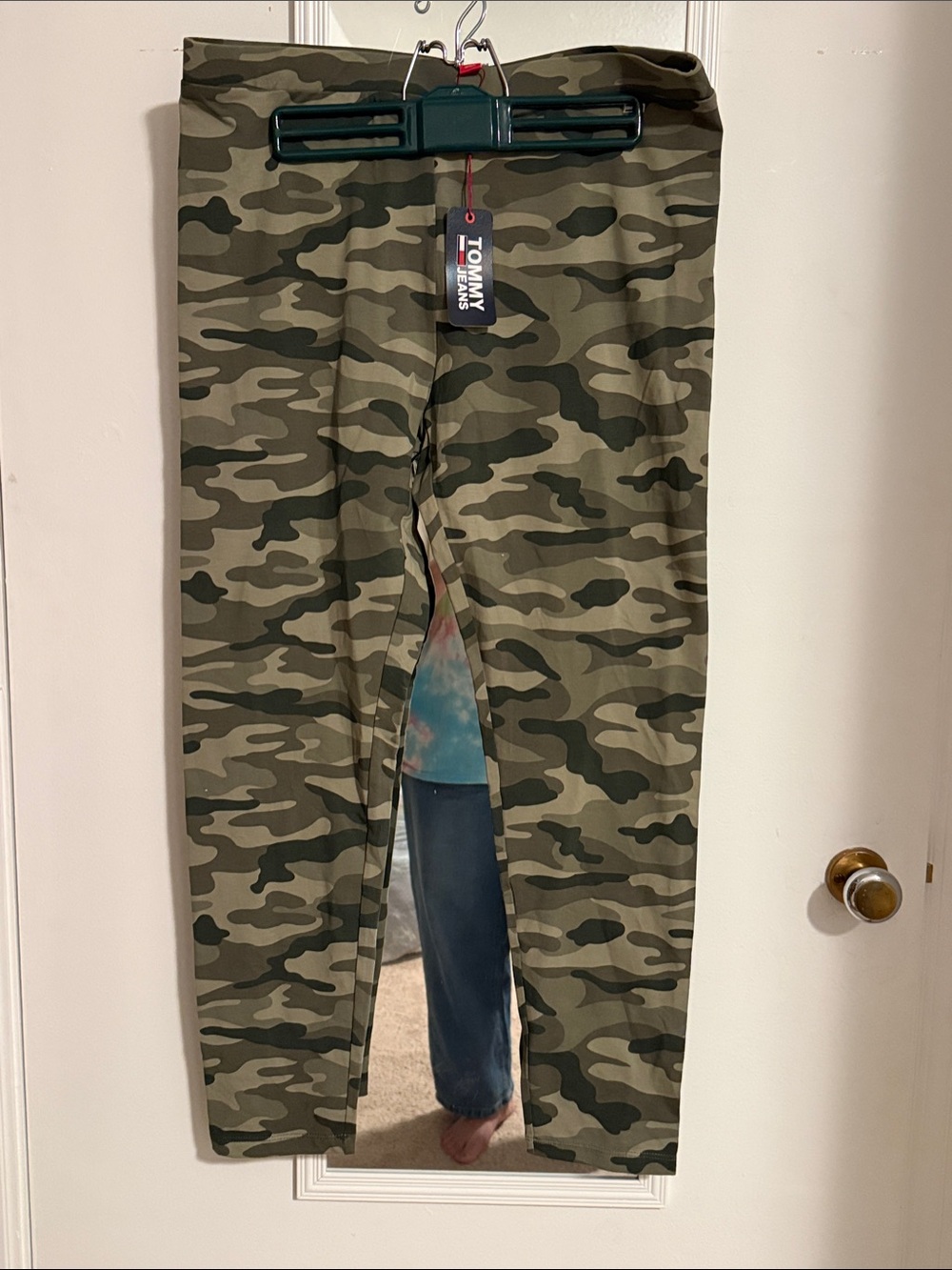 Tommy Hilfiger Camouflage Leggings in Olive Green